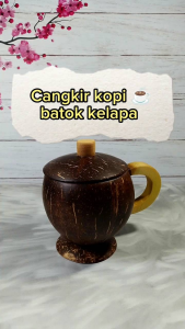 cangkir kopi tahan panas / cangkir kopi + penutup / cangkir kopi batok kelapa natural / cangkir kopi batok kelapa tampa venis / cangkir kopi unik dan keren / cangkir kopi jadul batok kelapa / cangkir batok gagang kayu