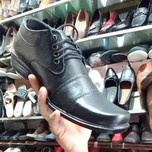sepatu pria model simple dan tredy full kulit