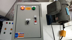 Tủ điều khiển động cơ 3 pha có bảo vệ pha XJ3-G role nhiệt chạy tay - tự động vỏ tủ sơn tĩnh điện