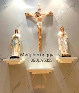 Bàn thờ thiên chúa bệ vuông bằng gỗ sồi phun trắng đơn giản ( chưa bao gồm tượng)