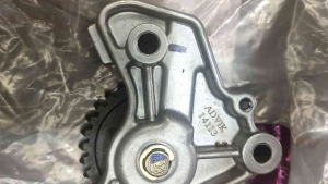 15100-KTM-D20 POMPA OLI KHARISMA SUPRA X125 supra X 125 HELM IN INJEKSI DAN KARBU