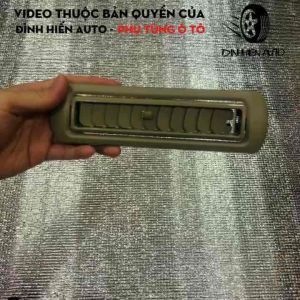 Cửa gió điều hòa cửa gió lạnh thông gió trần sau xe Toyota Innova (đời 2006 - 2016)