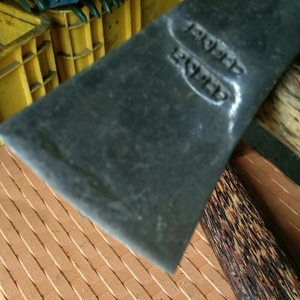 Kapak Baja Super: Perkakas Tukang & Kebun