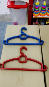Penyangkut Baju/ Penyangkut Seluar/ Penyangkut Tudung/ 6PCS Plastic Hanger/Plastic Clothes Hanger
