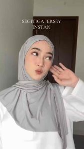 Hijab segitiga instan/kerudung daily/jilbab segitiga instan