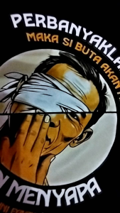 Kaos Nyaman dan Tahan Lama dengan Kata-kata Perbanyak Uangmu