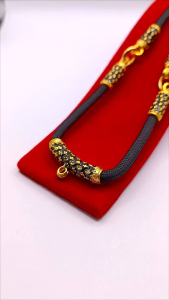 N060 สร้อยคอห้อยพระ สร้อยพระ เชือกร่ม 3 องค์ สร้อยเชือก ยาว 24 นิ้ว ปล้องโค้ง ลายไทย สีดำ ขนาด 3 มม.