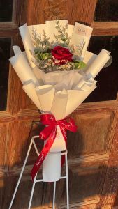 ช่อกุหลาบกำมะหยี่แต่งดอกไม้แห้งตรงปกล้าน%