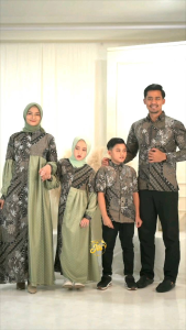 Baju Batik Couple Seragam Lebaran Terbaru 2025 Pasangan Keluarga Kemeja Gamis Anak Atasan Modern
