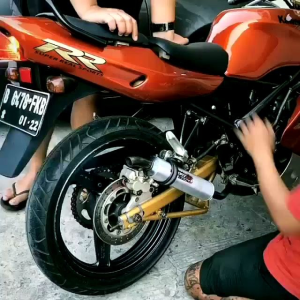 Knalpot Ninja R SS RR Tipe Cobra: Aksesoris Motor Sport Berkualitas Tinggi