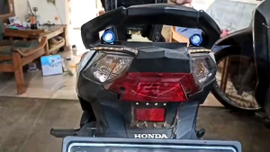 Mata Elang Kedip Strobo / lampu Led mata elang Strobo (universal?)