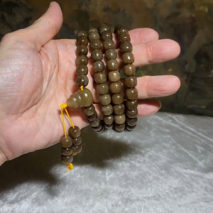 Gegegems 9.6mm premium Nephrite caramel brown traditional old style bead 108 mala necklace (with certificate)