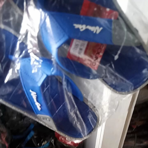 sandal model jepit  new era untuk anak laki laki