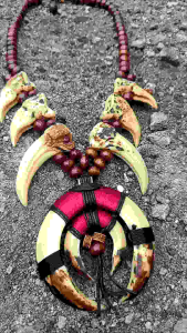 KALUNG TARING BABI / KUKU MACAN REPLIKA
