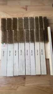 Bàn Chải Sợi Đồng Cán Gỗ Lố 12 Cây  5 hàng - 7 hàng