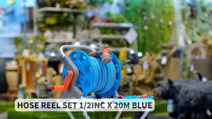 Krisbow Selang Air Dengan Alat Penggulung 1/2inci X 20m - Biru