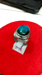 cincin natural batu bacan. elegan dan menawan. terjamin kualitas dan keasliannya.