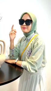 Pakaian Wanita Atasan Kemeja Wanita Terbaru Oversize Serena Stripe
