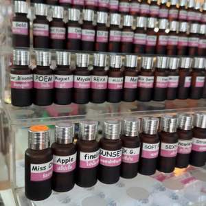 ชุดหัวเชื้อน้ำหอม 30 กรัม ขนาดเล็กกลิ่นผู้ชาย No.1 ต่างประเทศ เจ๊รู่ร่วมผม แฟชั่น perfume for men