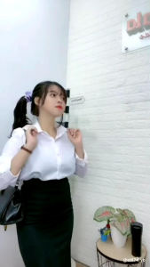 KEMEJA POLOS WANITA LENGAN PANJANG.