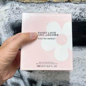 Nước Hoa Nữ Daisy Love Eau So Sweet EDT 100ml