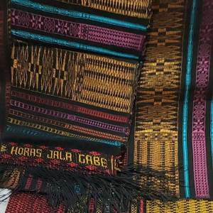 Songket Tumtuman tenun tarutung