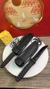 มีดขนาดเล็ก ใช้งานเอนกประสงค์ พร้อมปลอก ทำอาหารหั่นซอยเนื้อ หั่นผัก สันหนา3มิล มี2สีดำ/เงินปลายโค้ง