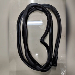 ยางประตู ยางขอบประตู BENZ W124 E220 300E 230E ใส่ได้ทุกรุ่นที่กล่าวมา คุณภาพเกินราคา คุ้มค่าที่สุด