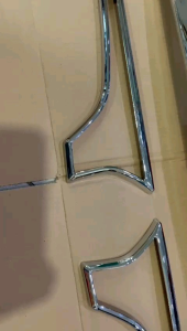 Paket Trunk Lid Reflektor Bagasi New Ertiga 2016 & 2017 Emboss Cover Chrome