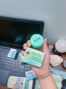 Kem Mena Xanh Lá Trắng Da Giảm Nám 3g Thái Lan - Kem Mena Herbal Cream Extra White Mineral Renewal - mỹ phẩm Denni