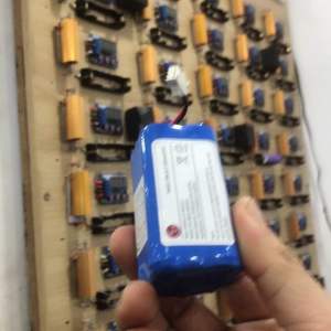 PIN ROBOT HÚT BỤI SHARK MODEL: RV750 (LG 35000MAH BẢO HÀNH 9 THÁNG)