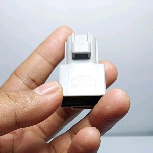 Condensor radio Relay condensor Innova Fortuner Hilux Hiace Camry Alphard original