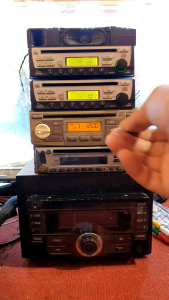 Máy phát nhạc xe Nissan sản xuất malaysia. Cd.mp3.Aux.radio. loại 1 din phổ thông giành lắp chung cho các xe.