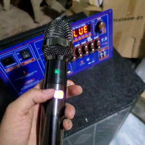 Micro loa kéo 2 màn T40 thân full kim loại bóng cao cấp đầu Mic K8 CAM đủ dãi tần