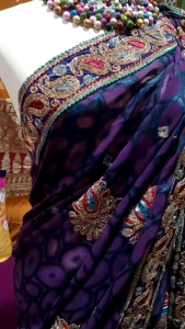 ผ้าส่าหรีอินเดีย ส่าหรีอินเดีย  🌸มือสอง🌸SA192🌼 สีม่วง อะเมทิส ส่าหรีอินเดีย + เสื้อครอป  ส่าหรีสีน้ำตาลเทา ส่าหรีแบบนุ่งเอง ส่าหรีลายอินเดีย คังคุไบ ชุดแลงก้า อินเดีย เสื้อผ้าอินเดีย ปากีสถาน ชุดอินเดีย