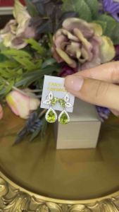 🔥ต่างหูพลอยแท้ เขียวพอริดอทล้อมเพชร อัญมณีคัดเกรด เครื่องประดับของแท้ มีใบรับประกัน