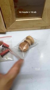 Tủ thuốc y tế gỗ 2 cửa 2 ngăn