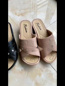 GIA87: Dép nhựa quai ngang nử đế cao cho người trung niên người già đế mềm êm chân