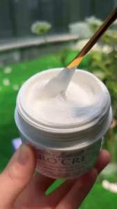 Kem Dưỡng Trắng Da Toàn Thân Body Yaourt LRO’CRE Dưỡng Trắng  – Chống Nắng Nâng Tông Da Tức Thì hũ 100gr