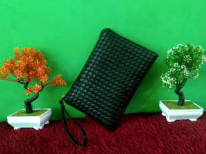 Tas Tangan Simpel Elegan & Pouch Multifungsi: Clutch Premium Untuk Wanita