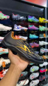 Sepatu Futsal Specs Accelerator Reborn In Black Gold Pria Wanita Dewas