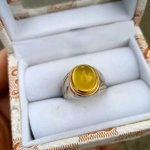Cincin Batu Cempaka Kuning: Batu Alam & Perhiasan untuk Wanita