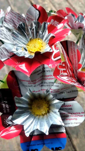 bunga sedotan dan plastik bekas sudah sama potnya prakarya kerajinan sekolah
