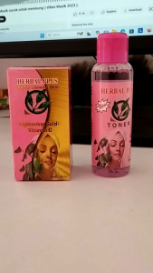 Herbal Plus Serum Glowing Lightening Gold 20ml dan Toner 100ml