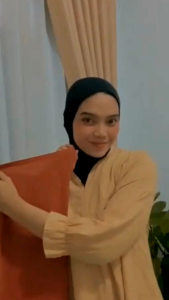 Bergo Crinkle Airflow Tali Size L / Hijab Instan