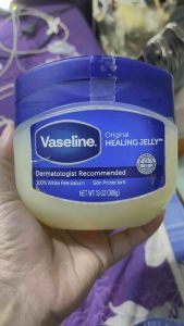 Sáp Vaselline Dưỡng ẩm Cho Môi Và Mặt Và Những Nơi Da Khô Nức Nẻ 1 hủ Lớn 368g Hủ Nhỏ 49g (Hàng chính hãng Mỹ)