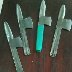 PISAU PATEK KELAPA/ALAT PENGUPAS BATOK KELAPA DARI  BAJA KIKIR