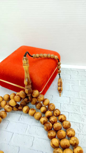 Tasbih kayu getah pinus 10mm A86