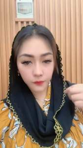 Hijab instan renda bunga ceruty super premium cantik mewah kerudung muslim