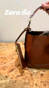 zara กระเป๋าสะพายผู้หญิง ซาร่าทรงถัง สายสะพาย 2 เส้น เก็บโค้ดส่งฟรี(ZARAถัง)